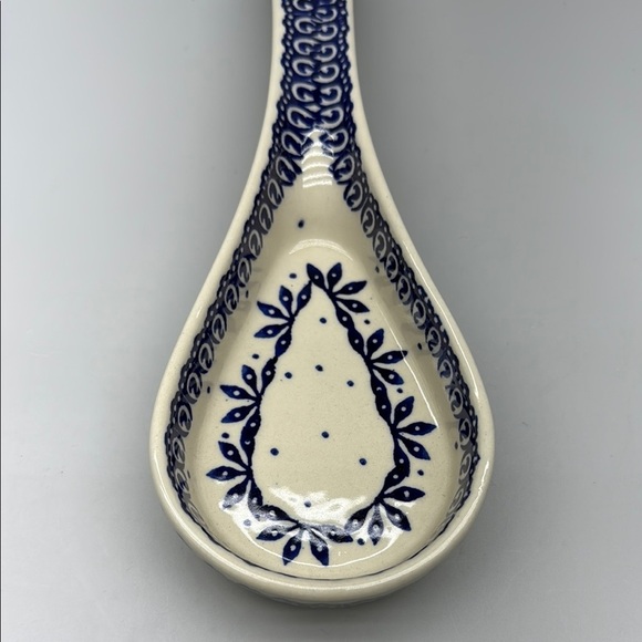 Artisanal Polish Pottery Blue and White Ceramic Spoon Rest Kitchen Tool - Picture 4 of 12
